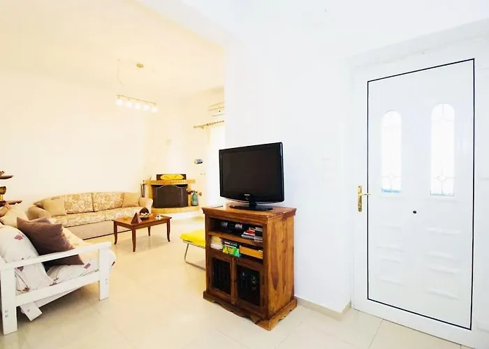 Seafront House Irini * Naousa (Paros)