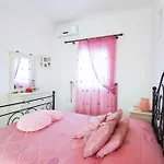 Σπίτι διακοπών Seafront House Irini Νάουσα
