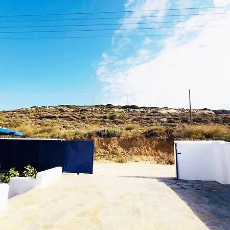 Nyaraló Seafront House Irini Náusza