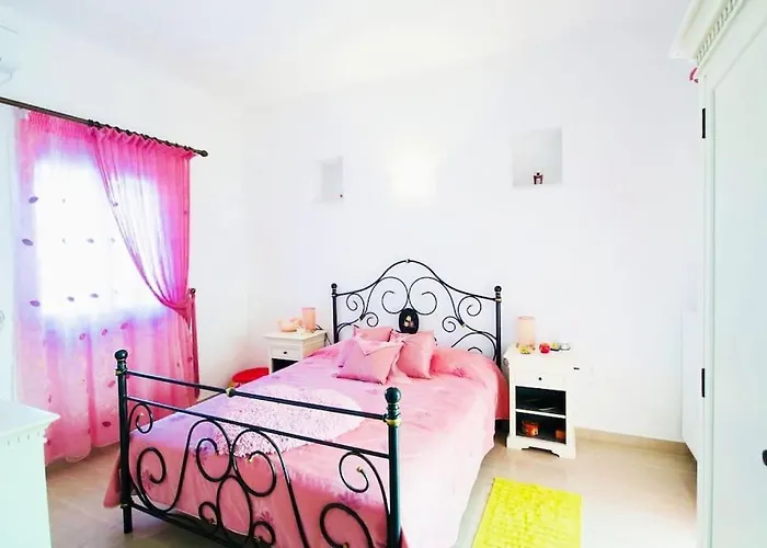 Seafront House Irini Vakantiehuis